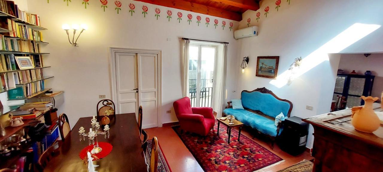 Vucciria's Cozy Rooms Palermo Exterior foto